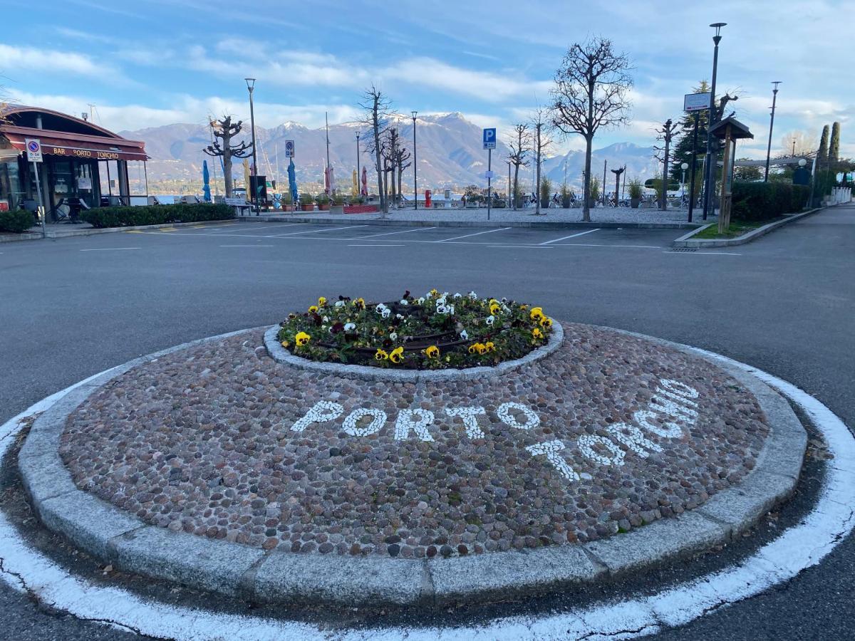 Flowers & Garden Apartment Con Vista Lago Manerba del Garda Luaran gambar