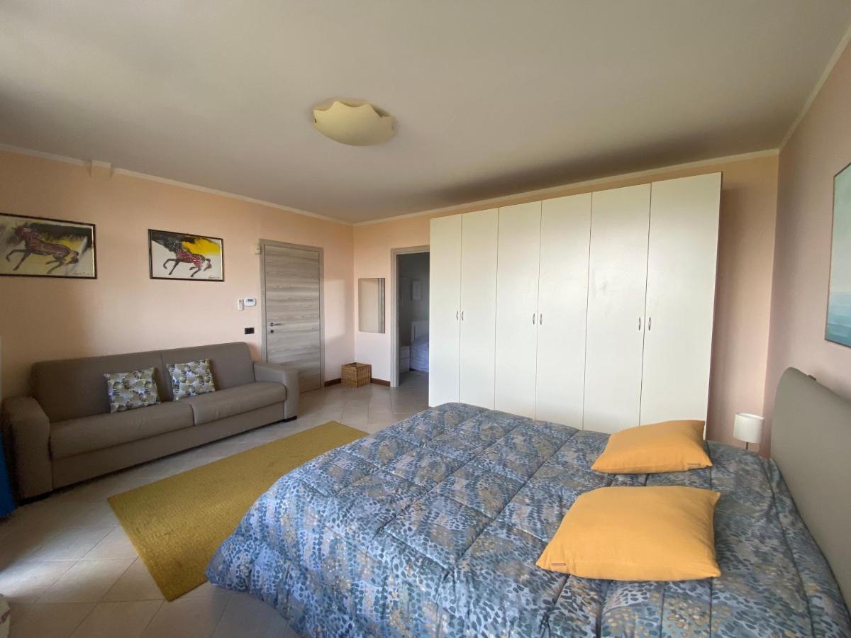 Flowers & Garden Apartment Con Vista Lago Manerba del Garda Luaran gambar