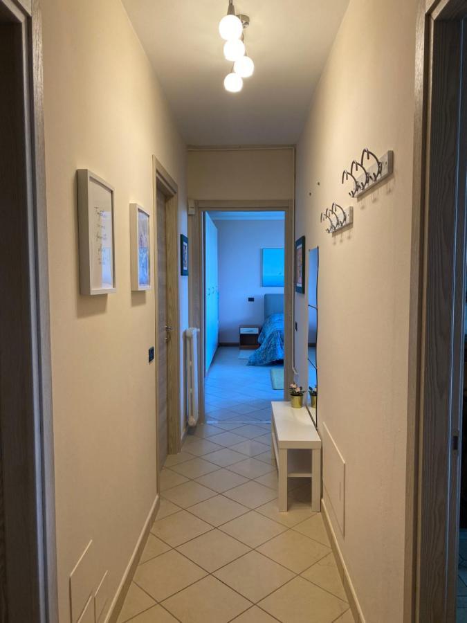 Flowers & Garden Apartment Con Vista Lago Manerba del Garda Luaran gambar